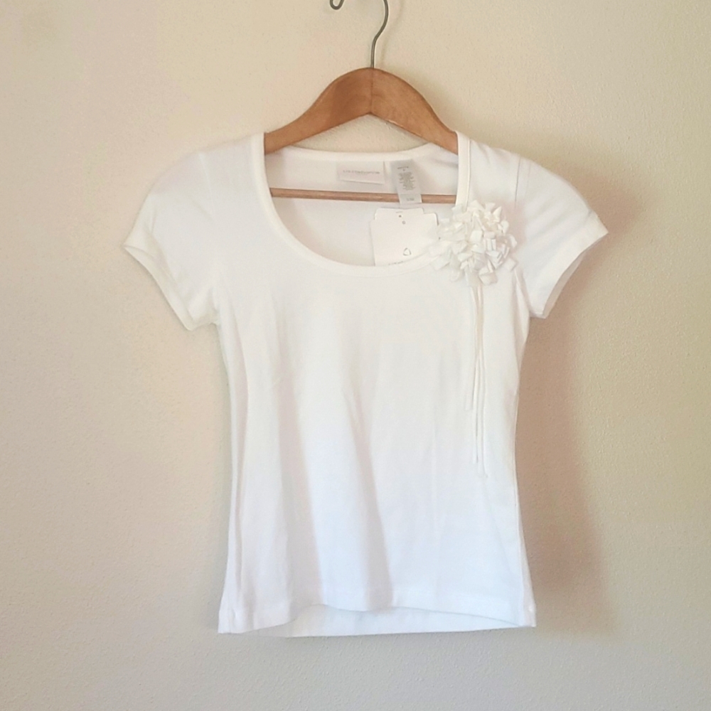 White Fitted Tee with Fabric Flower Embellishment